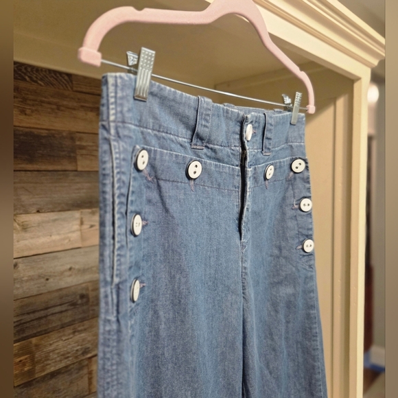 Lux Wide Leg Jeans with White Button Detail & Adjustable Loop - Picture 4 of 7